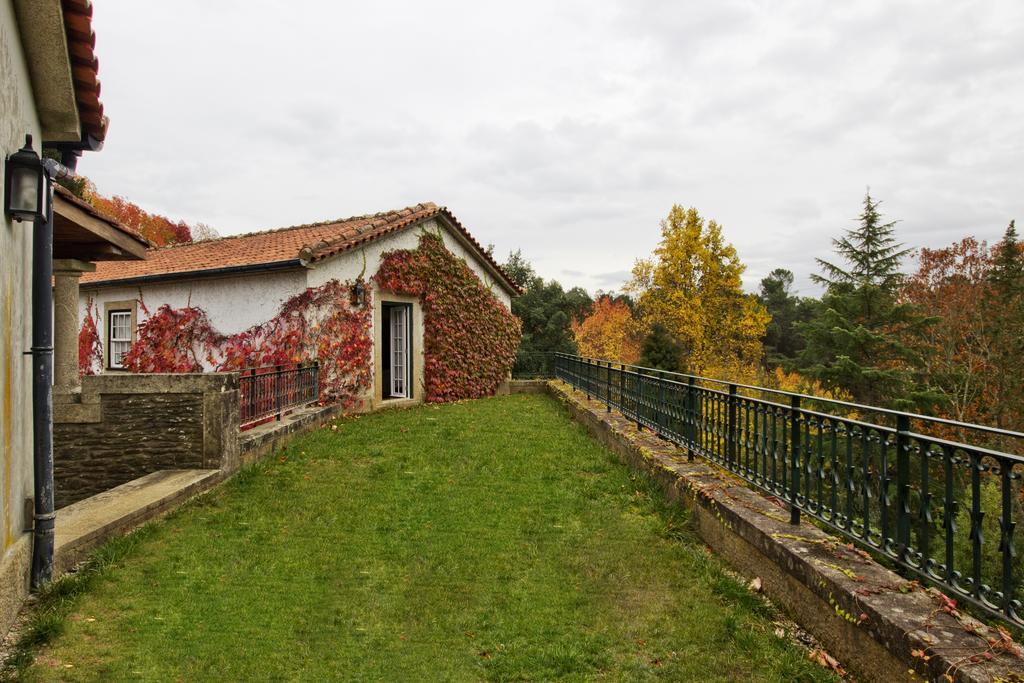 Quinta De Mouraes Casa Dos Rododendros Guest House Lever Exterior photo